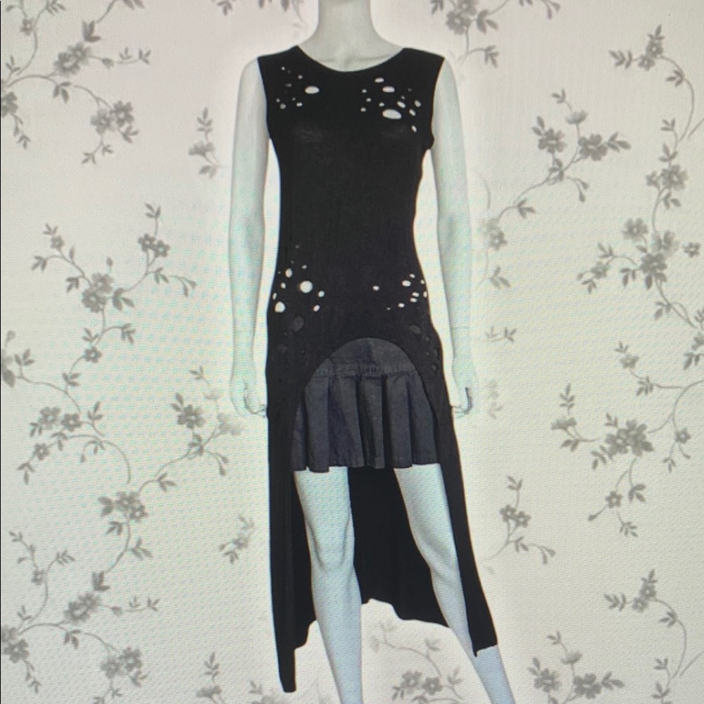 Elegant Black Sleeveless Dress
